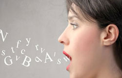 نشانه های اولیه لکنت زبان در کودکان