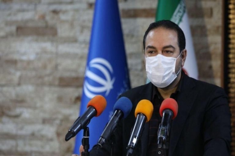 سخنگو ستاد ملی کرونا: پول بدهید خارج از نوبت واکسن بزنید / جهانپور: واکسن پولی و خارج از نوبت نداریم