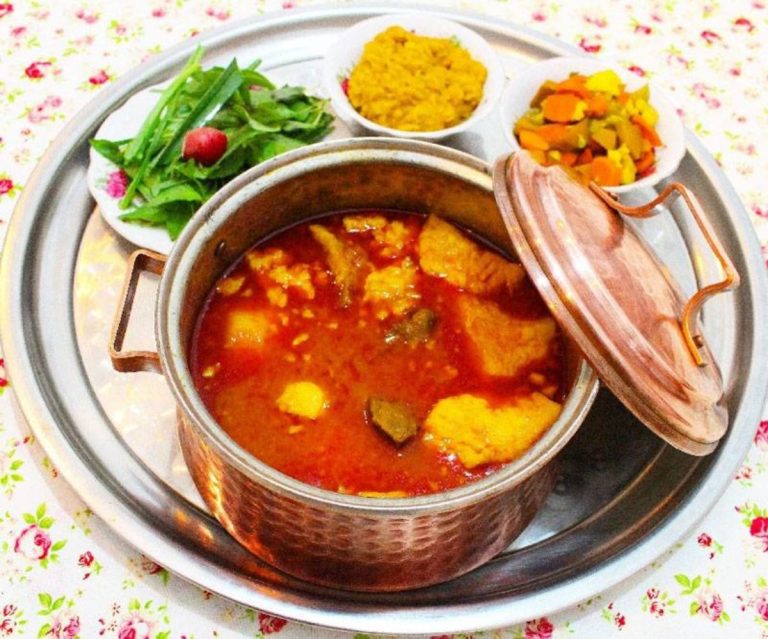 مناسب ترین زمان برای مصرف آبگوشت/ چه کسانی نباید بخورند؟