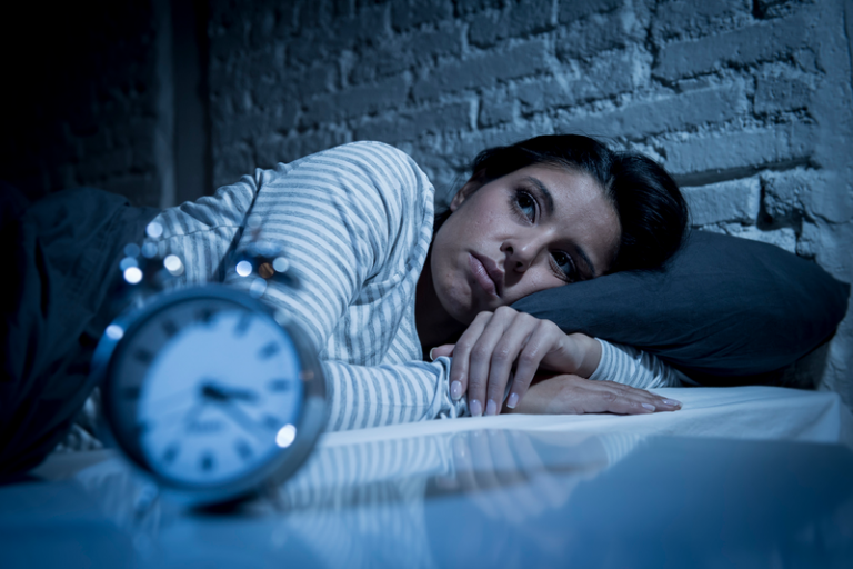 کم خوابی چه بلایی سرتان می‌آورد؟