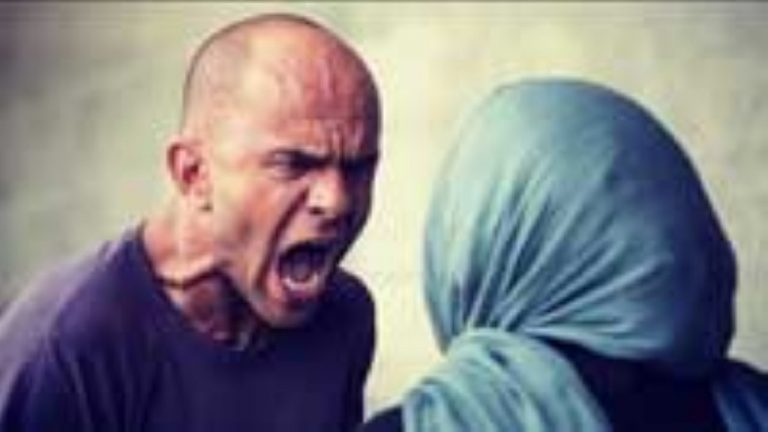 ۱۰ راهکار عالی برای آرام کردن همسر عصبانی